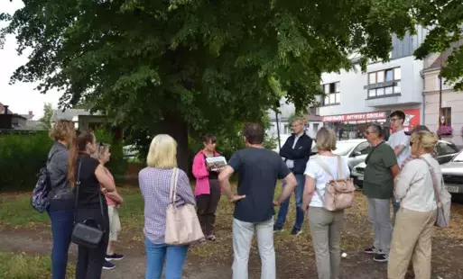 Śladami miejsc kultu w Czarnkowie-spacer z uczestnikami wraz z przewodnikiem